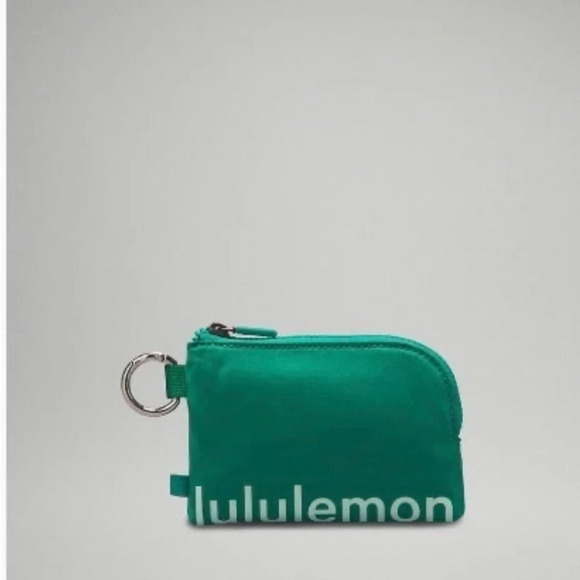 🆕 Lululemon Clippable Card Pouch - Maldives Green - Picture 2 of 4